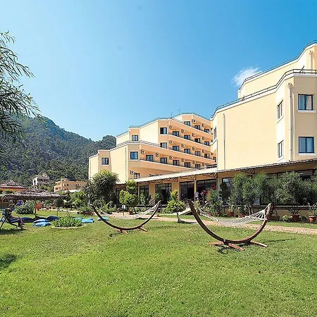 Lima Hotel İçmeler